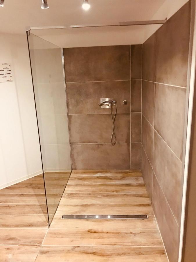 Soutterain - Wohnung Mit Senkgarten Weingarten  Eksteriør bilde